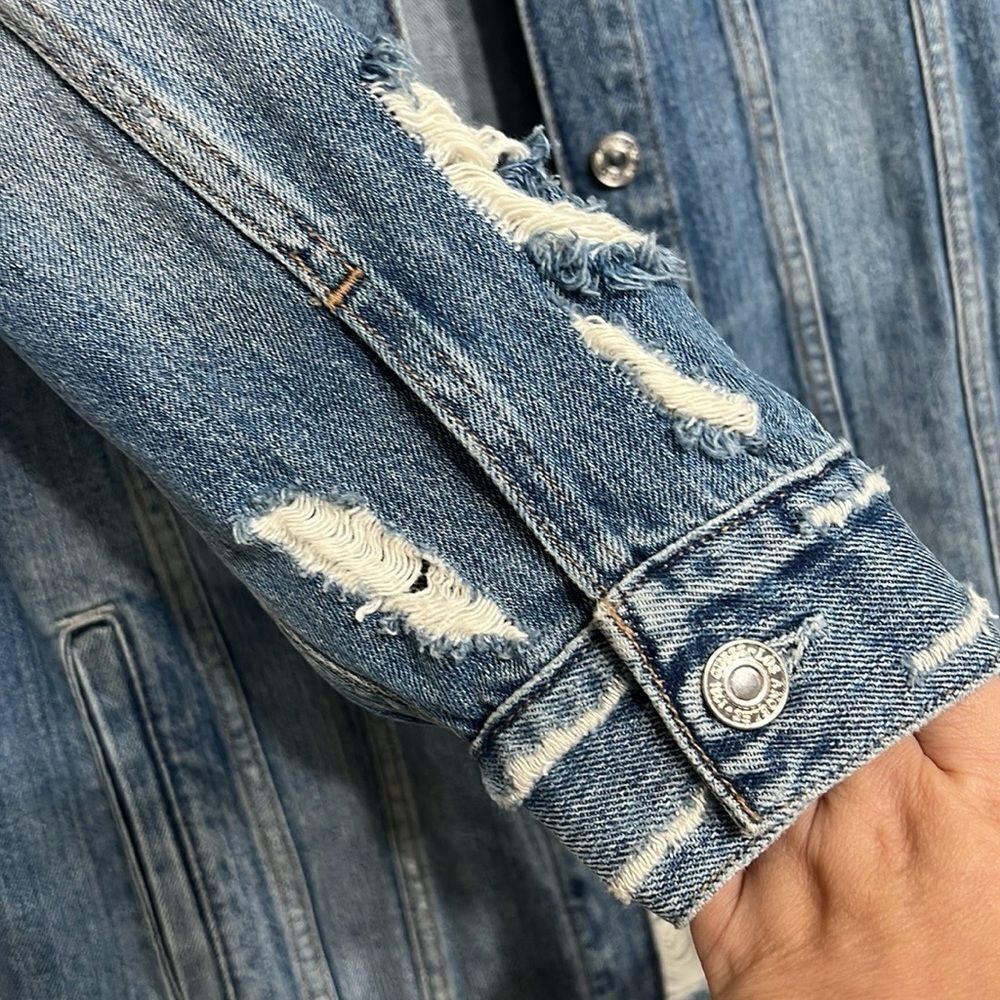 Guess Jean Jacket Woman’s XS/S Oversized Denim Distressed Paul Marciano READ - Picture 5 of 11